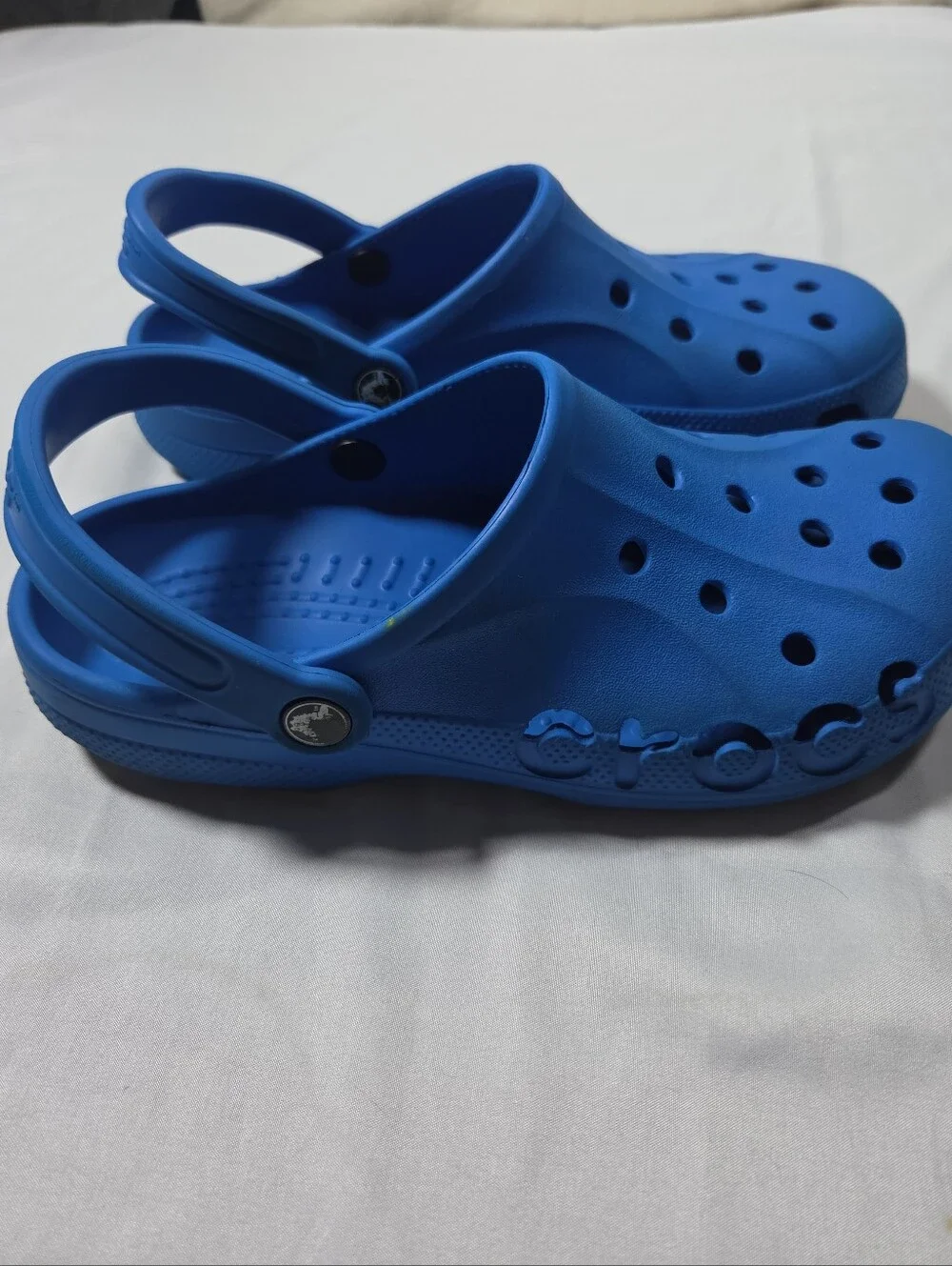 CROCS BAYA Unisex Clogs Cobalt Blue (size Women's 10 Men's 8)